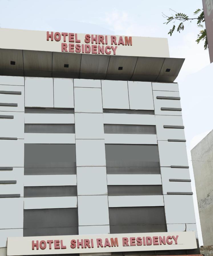 Hotel Shri Ram Residency Agra  Ngoại thất bức ảnh