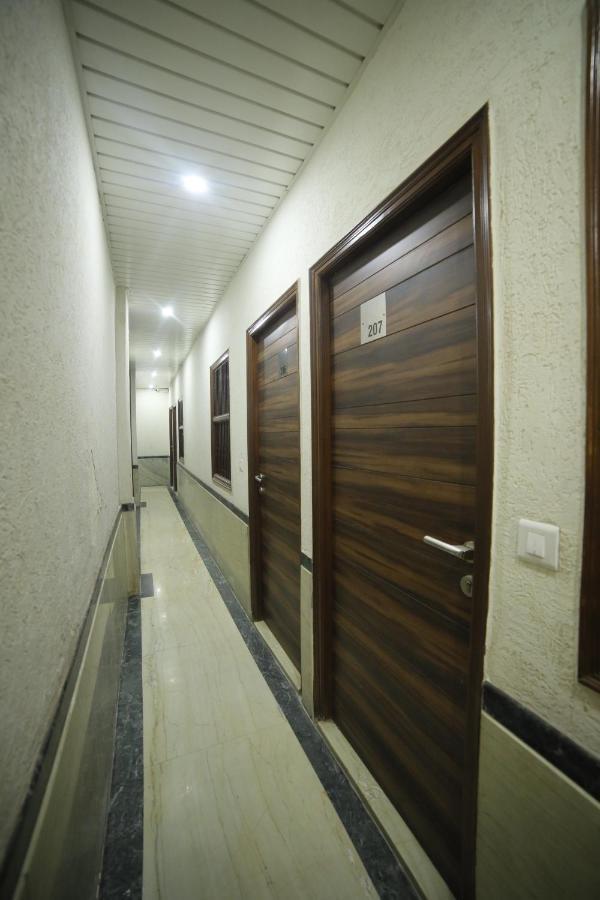 Hotel Shri Ram Residency Agra  Ngoại thất bức ảnh